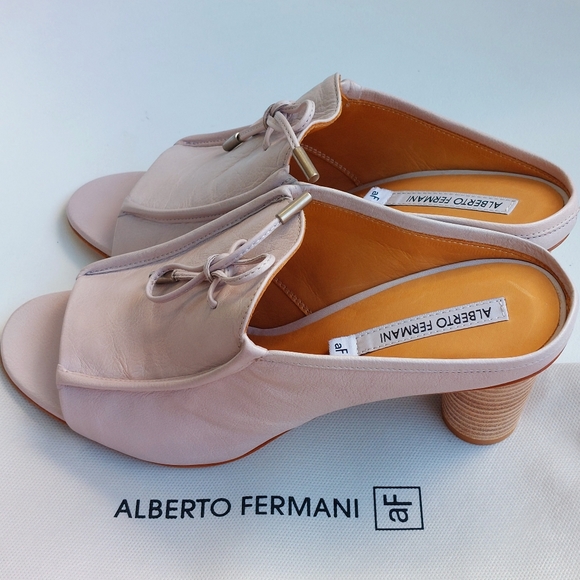 Alberto Fermani dove grey leather mules, EU40, NWT - Picture 4 of 10